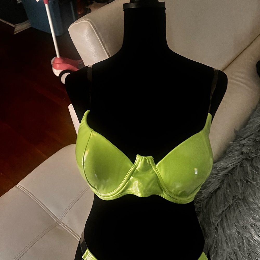 Bathing suit - Picture 2 of 4